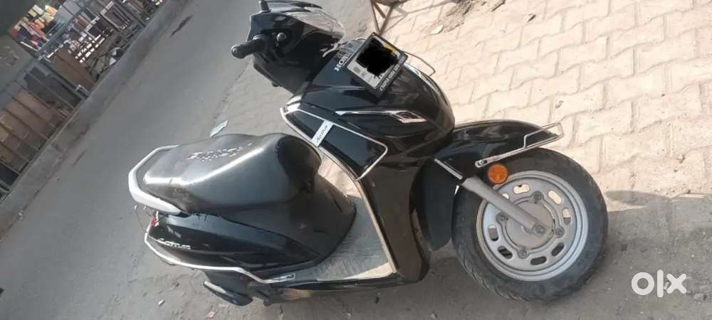 Very good condition & single hand used.