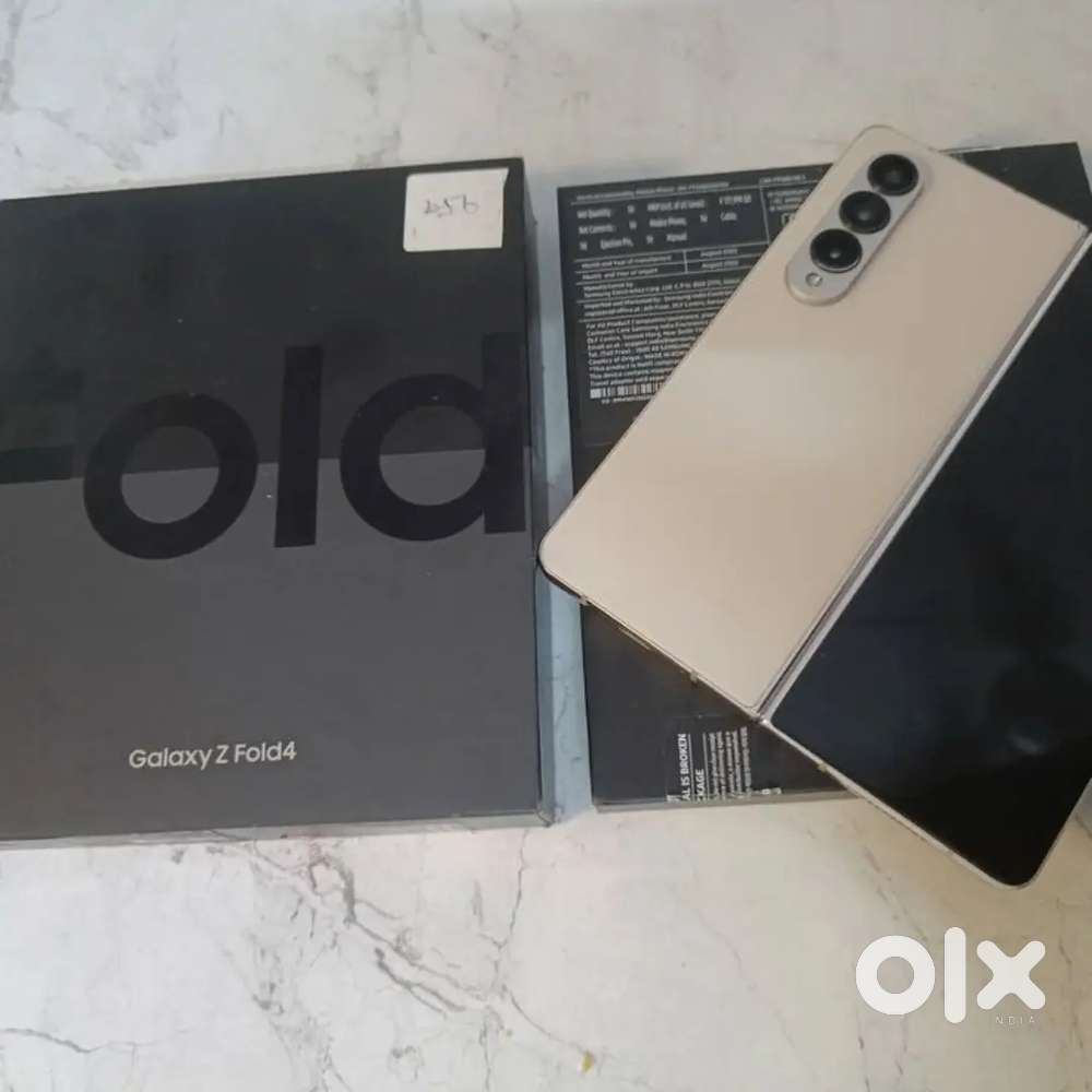 Samsung Fold 4