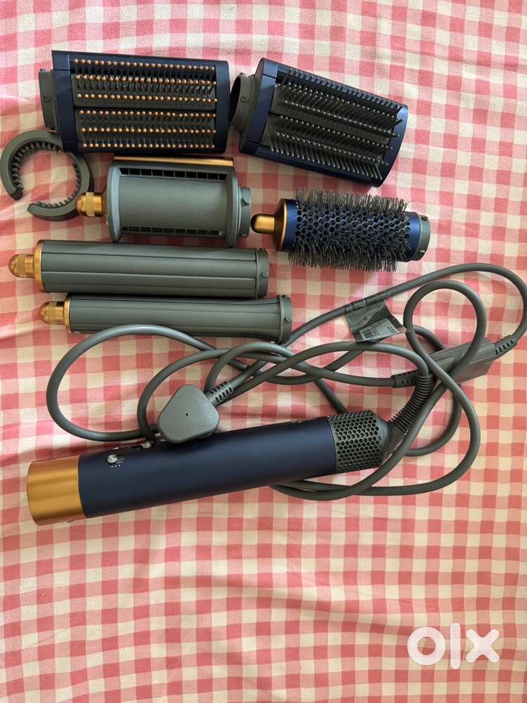 Dyson multi styler