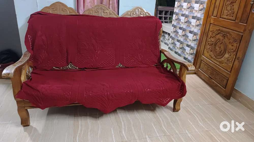 വുഡൻ സോഫ സെറ്റ് 5 സീറ്റർ