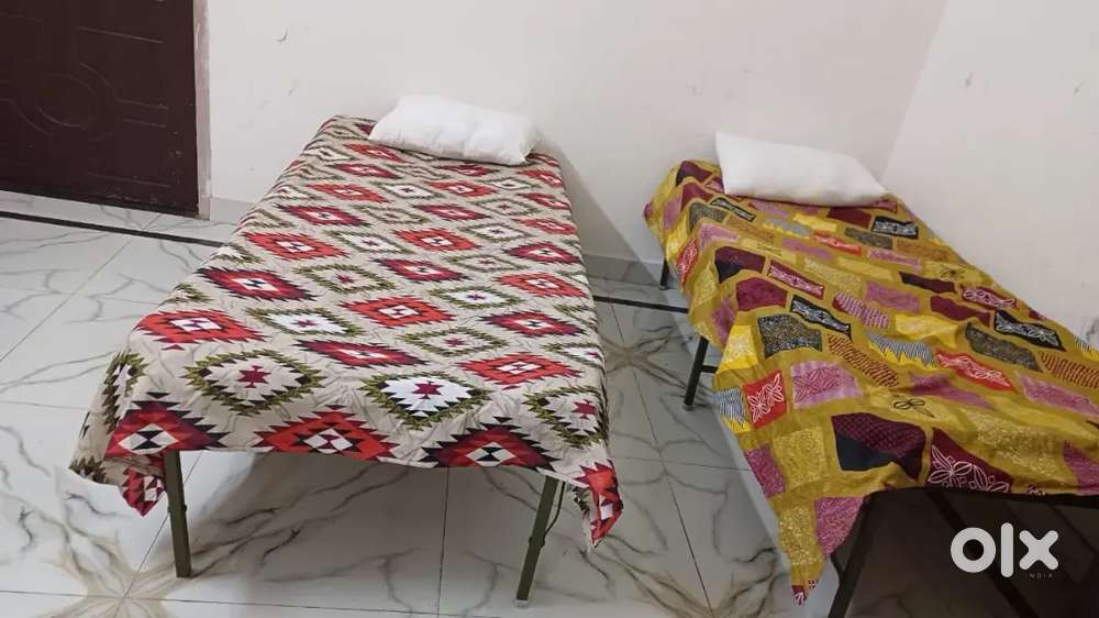 PG for Girls 6500 with food