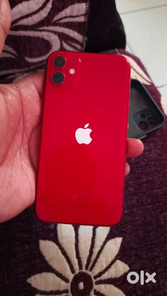 I phone 11 red colour