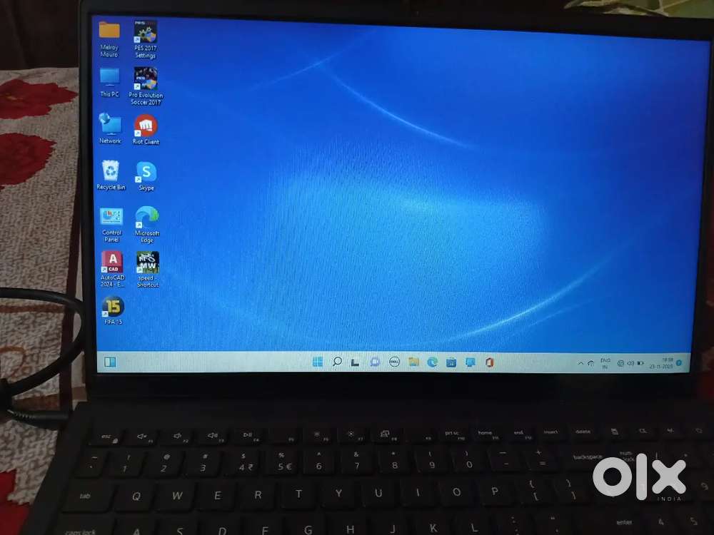 Dell Inspiron 3525
