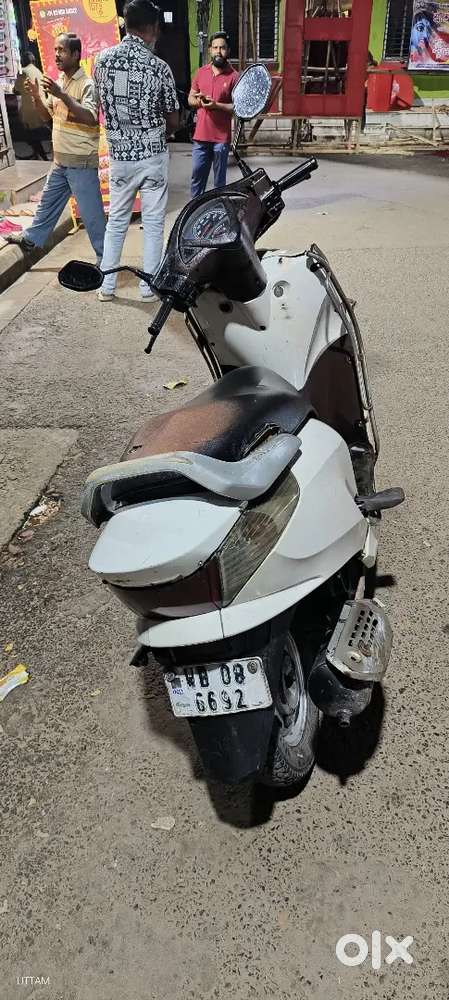 Honda aviator scooty