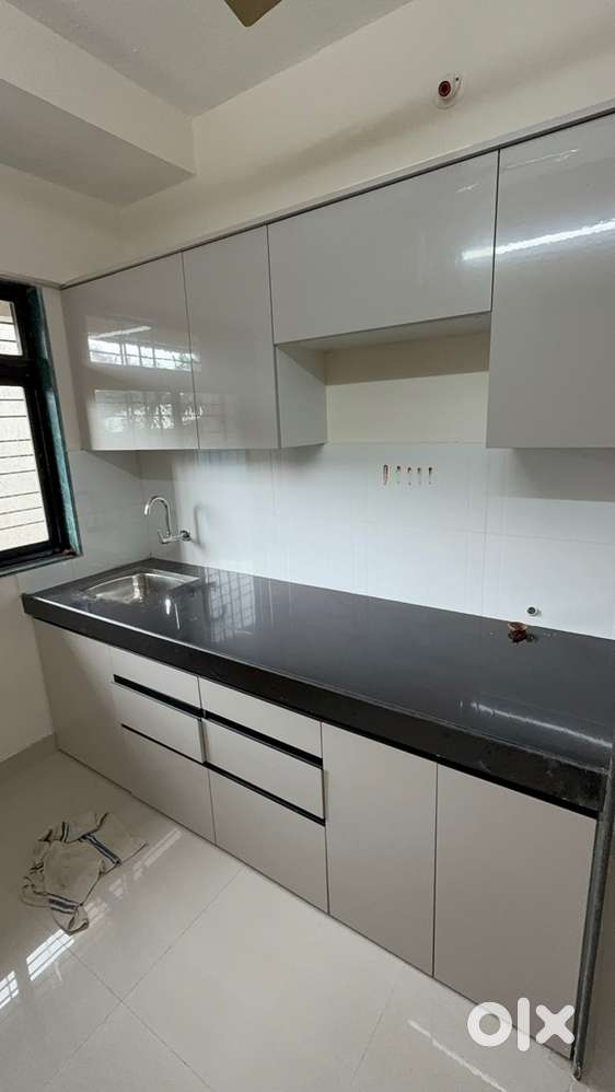 2BHK GOREGAON WEST SV ROAD