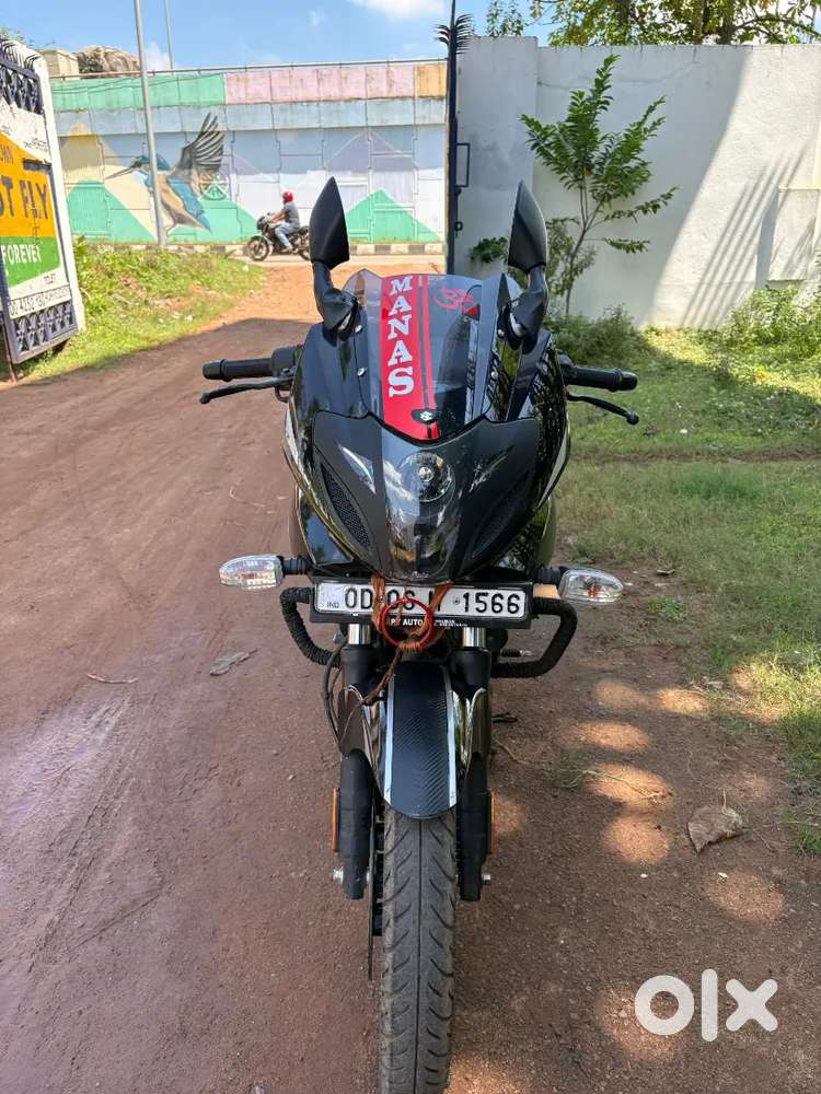 Pulsar 220 DTS -I F