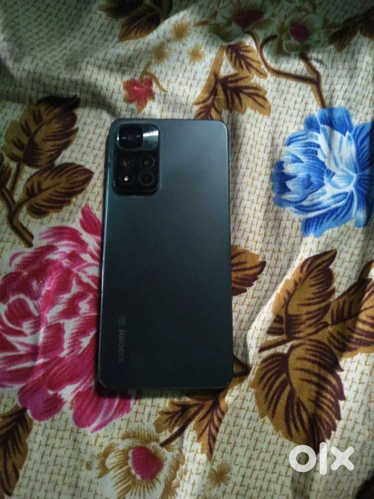 Xiaomi 8/128 new condition price 12000