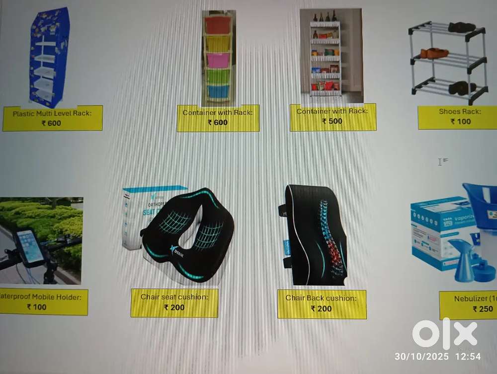 Plastic containers rack