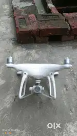 DJI Dron PHONTOM 4 PRO
