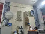 Tile and sanitaryware salesperson