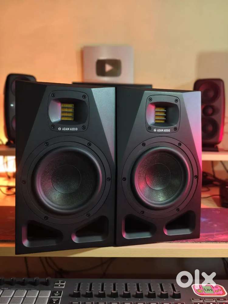 Adam A7V Studio Monitors – Mint Condition Used by YouTuber Studio Pair