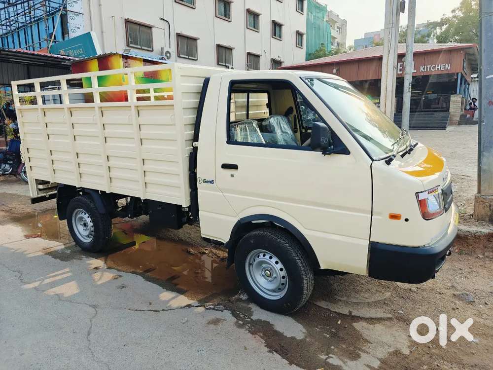 Ashok Leyland Dost XL 8.7 Feets