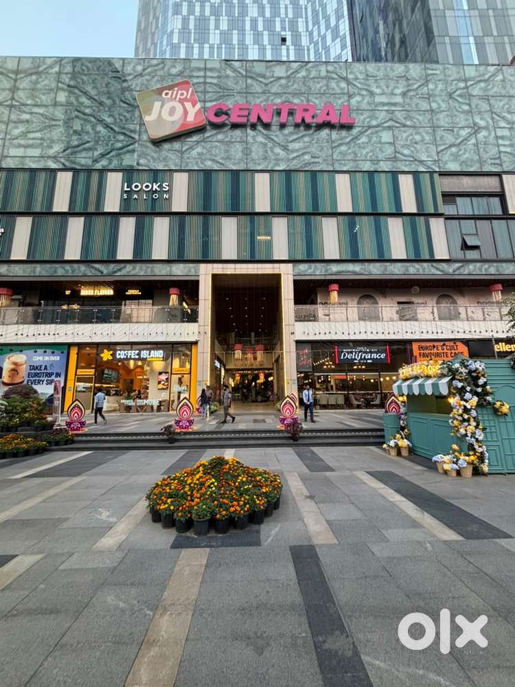 AIPL Joy Central Mall shop