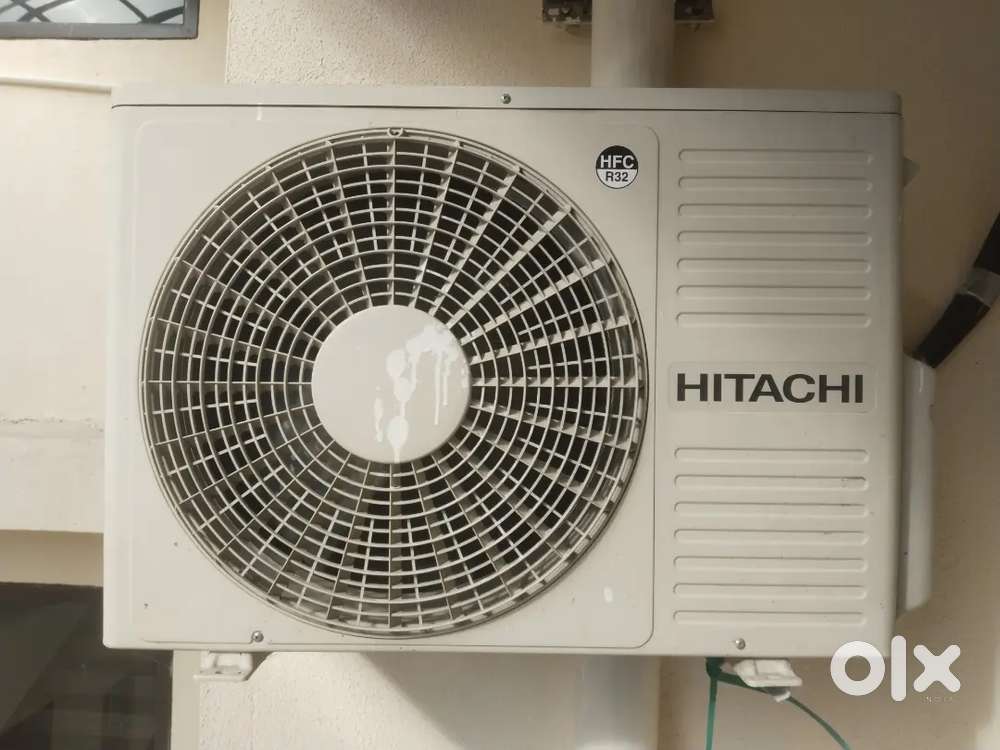 Hitachi 1.5 Ton Split AC – Powerful Cooling  3-Star Energy Rating
