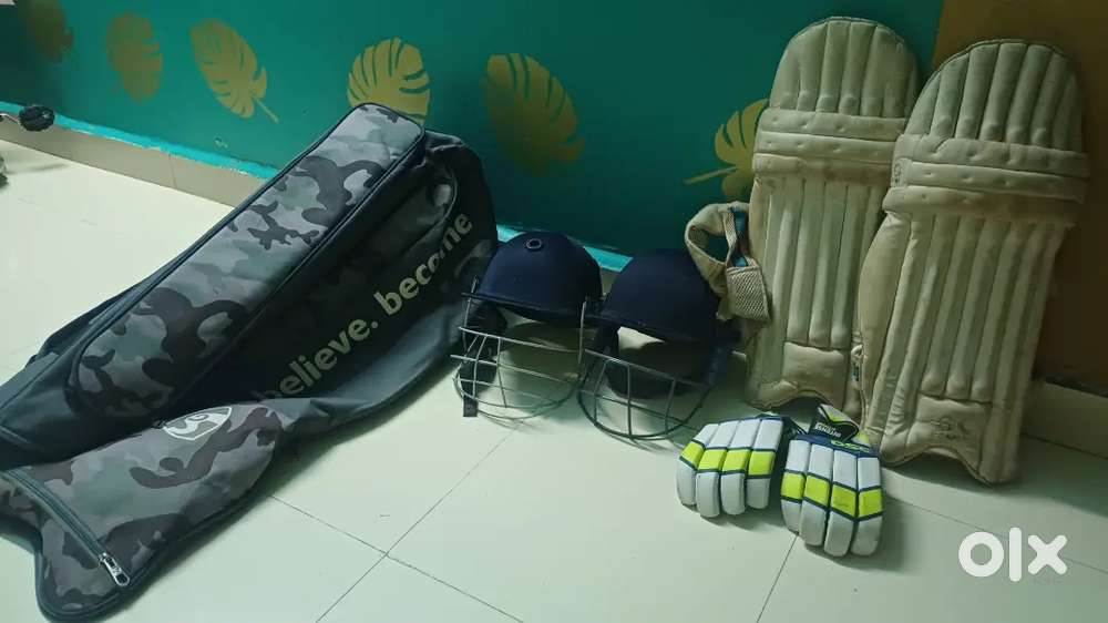 Cricket helmet glows and pad