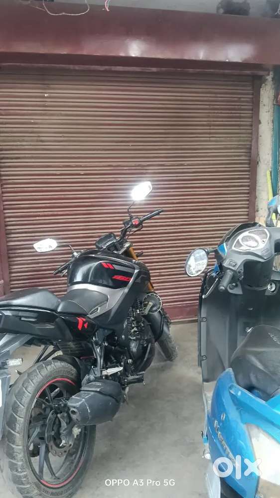 Shop rent Munshi puliya Chauraha