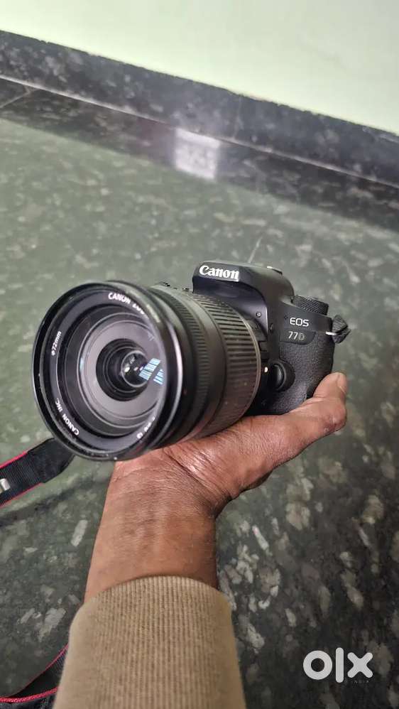 Canon eos 77d good condition