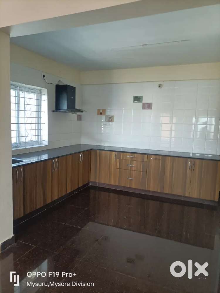 40/40 apartment3BHK house for rent near Kuvempunagar rent27000