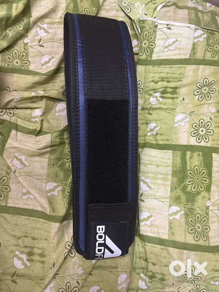 Weightlifting belt