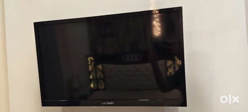 Lloyd led 27 inch
