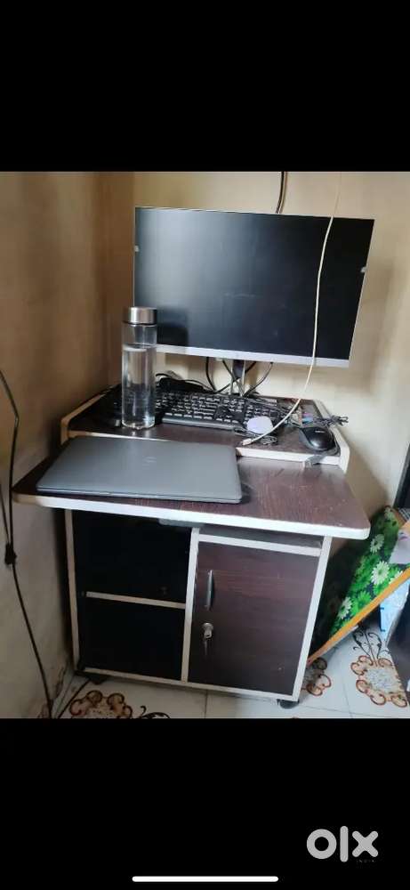 Computer Table