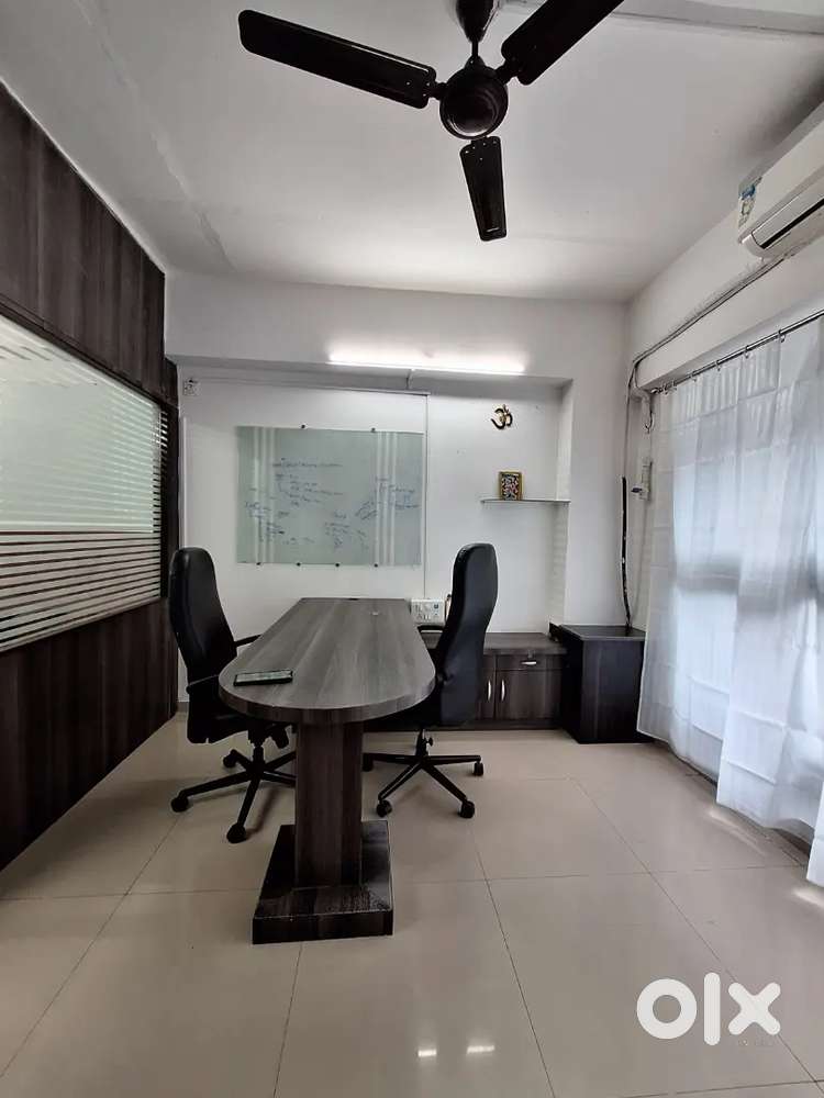 445 Sq.Ft Furnished Office for Rent in 4D Square Mall Motera Ahmedabad