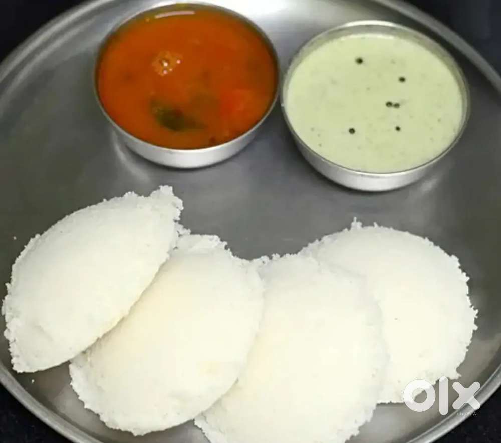 इडली बनाने वाला चाहिये  idili cook chahiye