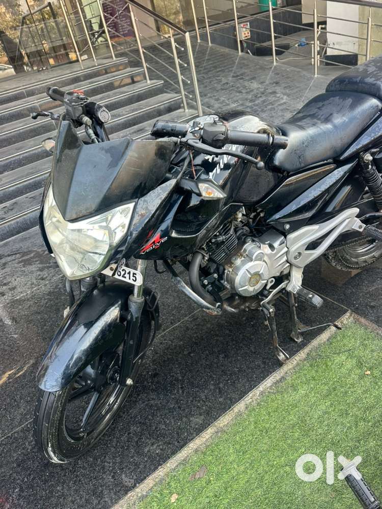 Bajaj pulsar single hand use