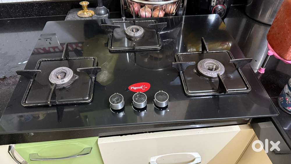 Pigeon  Auto Ignition Gas Stove hob  with three burner