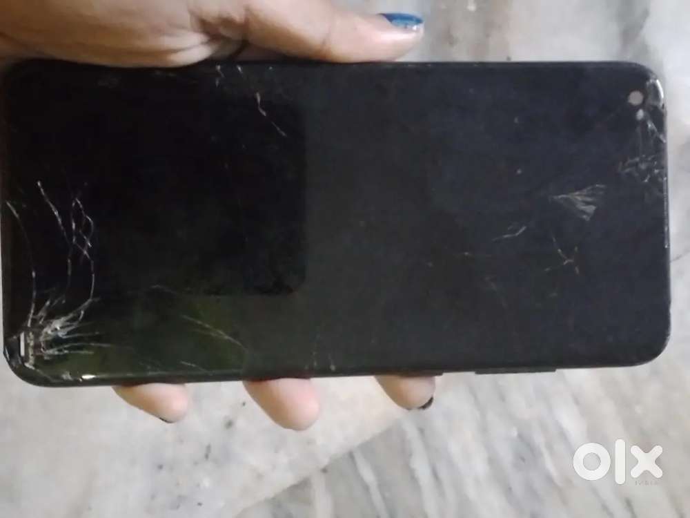 Samsung mobiles damage khrab hain pura