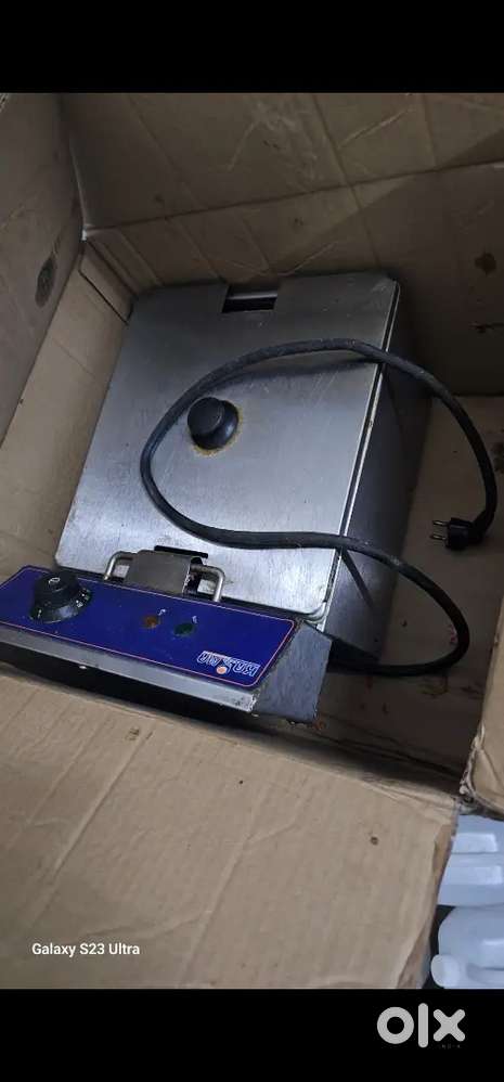 Fryer 11 letter..good condition