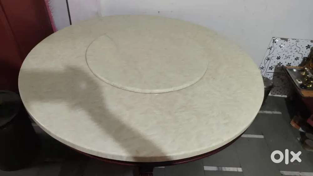 6 setar dining table