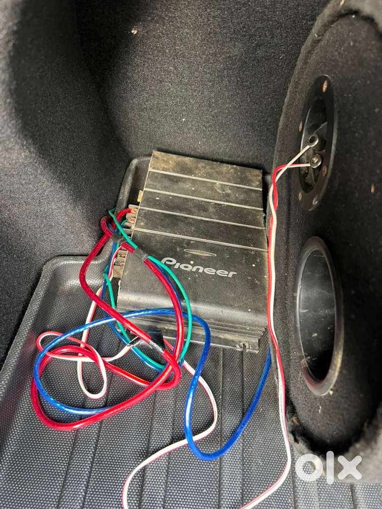Car basstube JBL