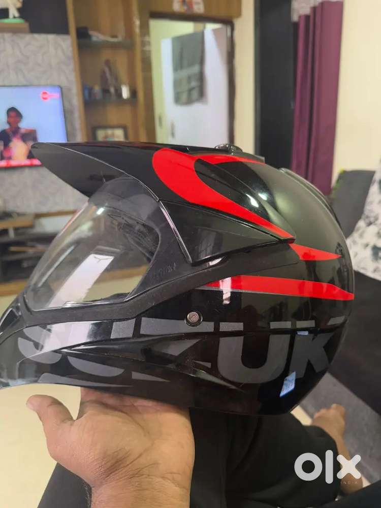 Suzuki sport helmet