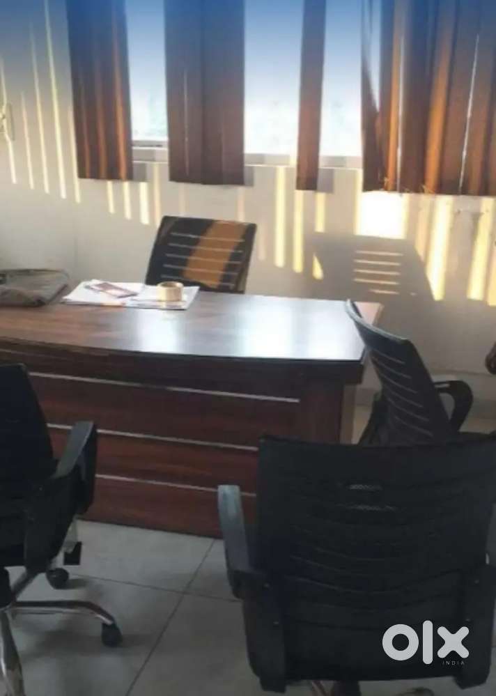 need model cum office asistant( female)