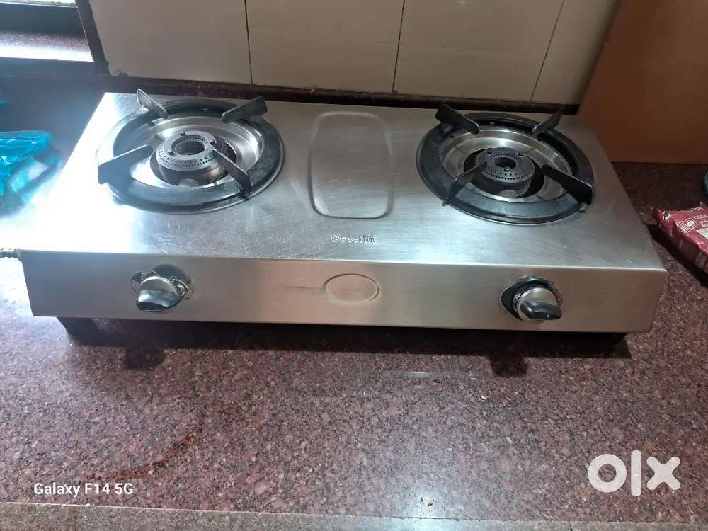 Gas stove in good and working condition