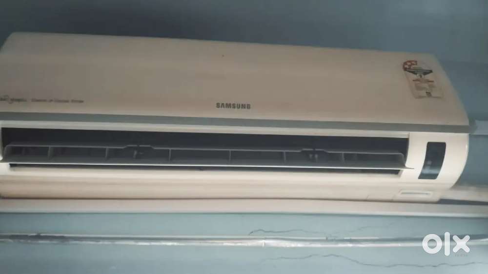 Samsung 1 ton Split AC (3 months Warranty Will be provided)