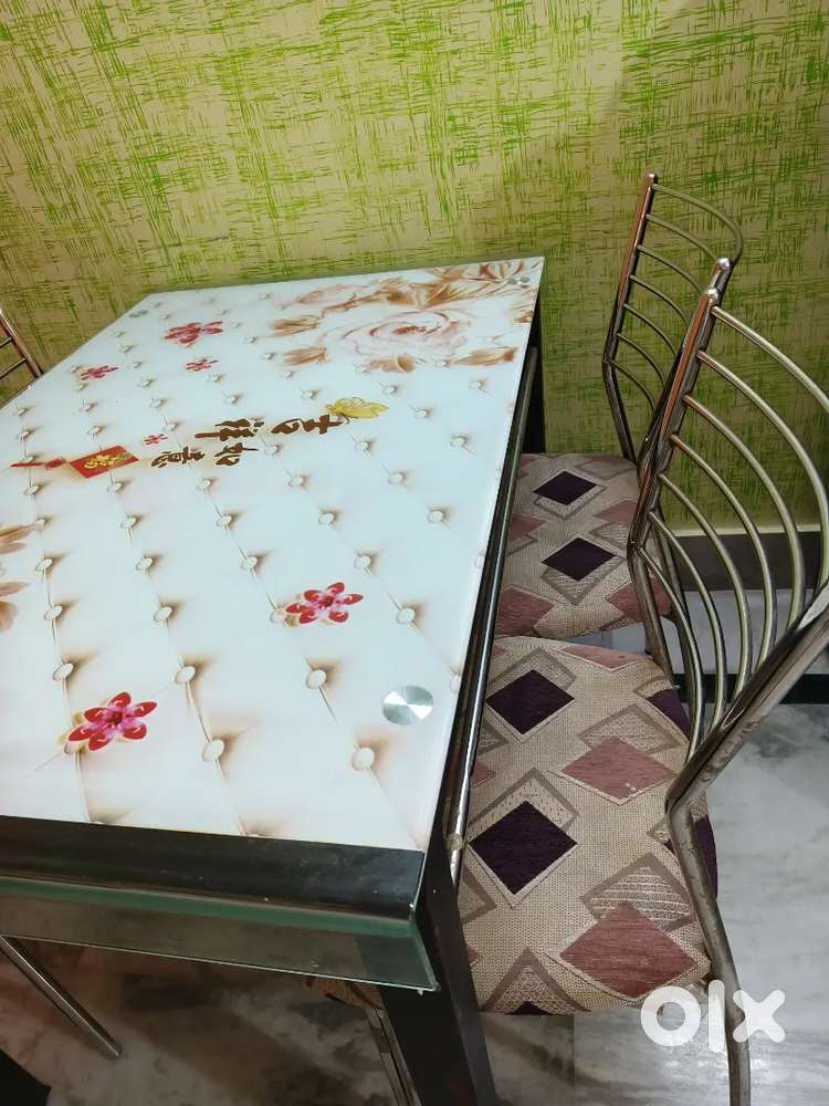 Dining Table with 4 Chairs