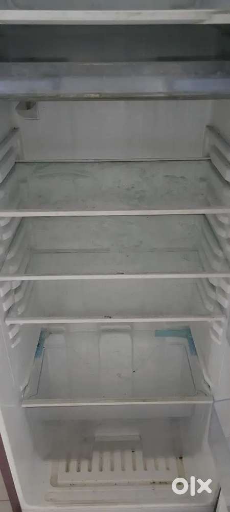 Refrigerator 230 Litres