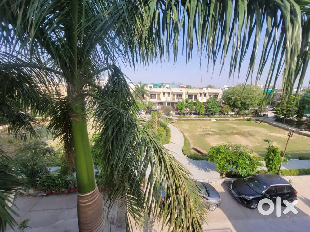 24×7 security with camera , gated colony with guards and gunman