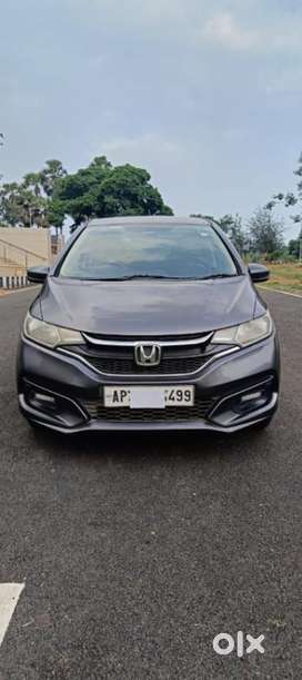 Honda Jazz V Automatic, 2020, Petrol