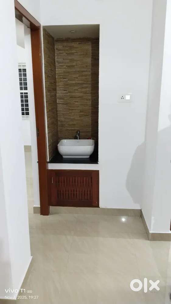 2 bhk appmt near Rajagiri hospital and baratamata choondy aluva