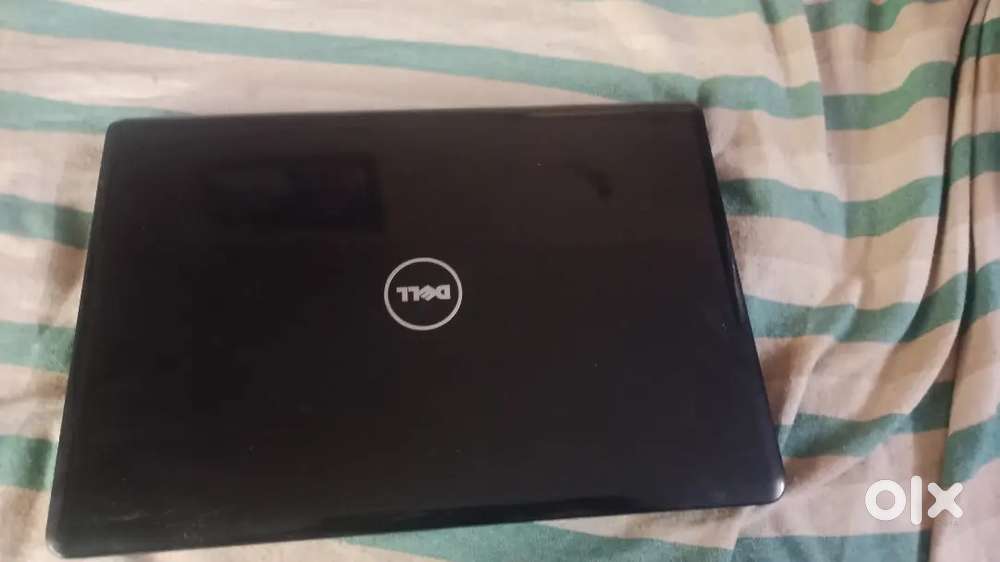 Dell Inspiron 1464 i3 laptop 6gb 320gb