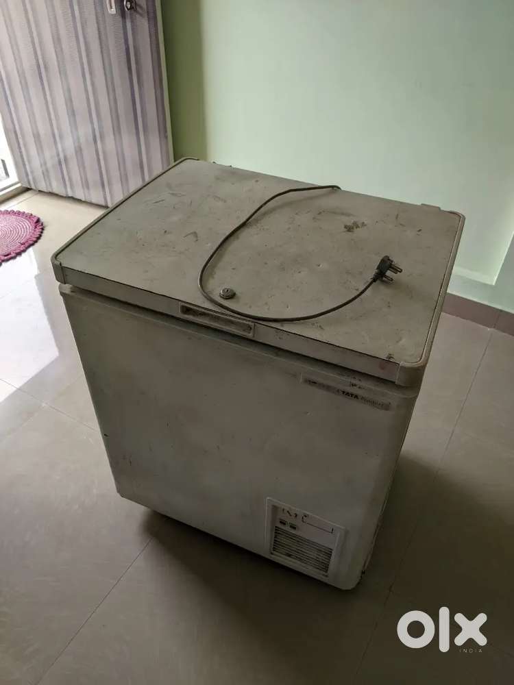 VOLTAS deep freezer, 215 liters, good working condition