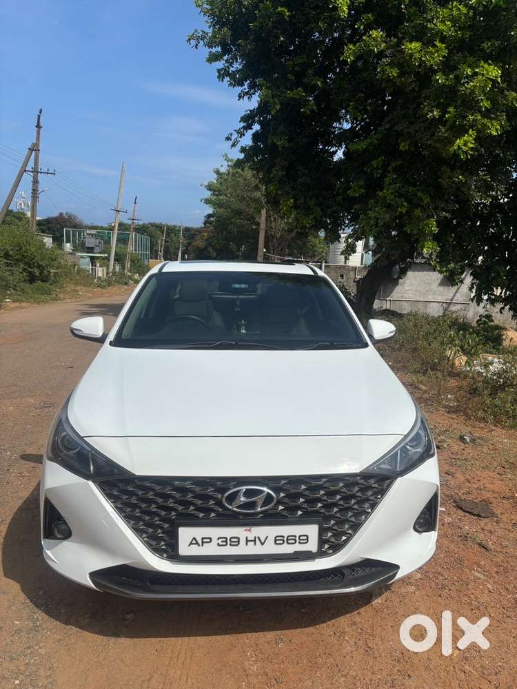 Hyundai New Verna 2022 Diesel Well Maintained