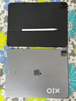 Ipad pro 12.9 inch 5th generation + keyboard + apple pencil