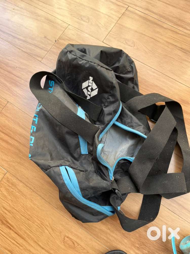 Roller skates with kit