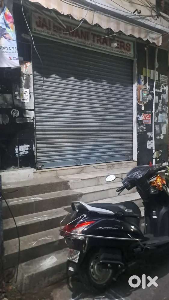 Office space to gold loan companies,finance com,with ready strong room