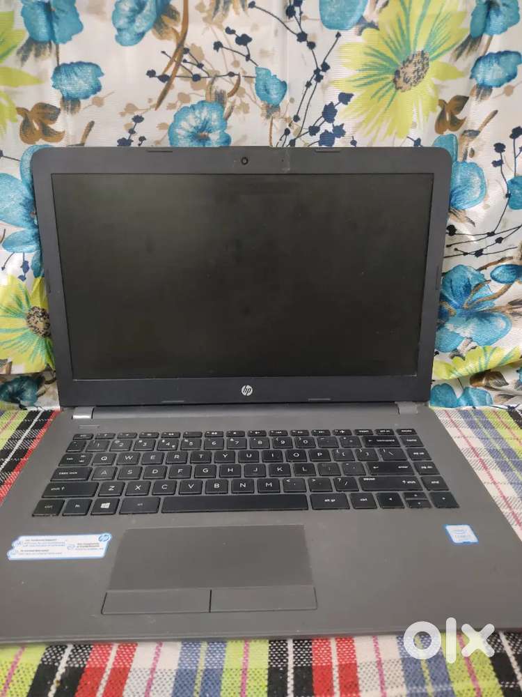 HP laptop 7th generation (over 3-4 years ,2nd hand, single hand use)