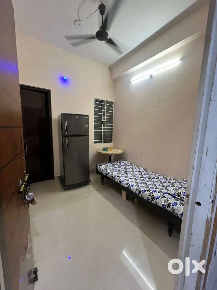 One bhk room for bachelor's